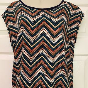 Collective Concepts Graphic Chevron Top Size Small
